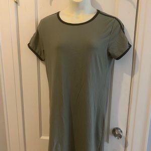 ⭐️⭐️ 2/$35 Green Bodycon dress size 2X